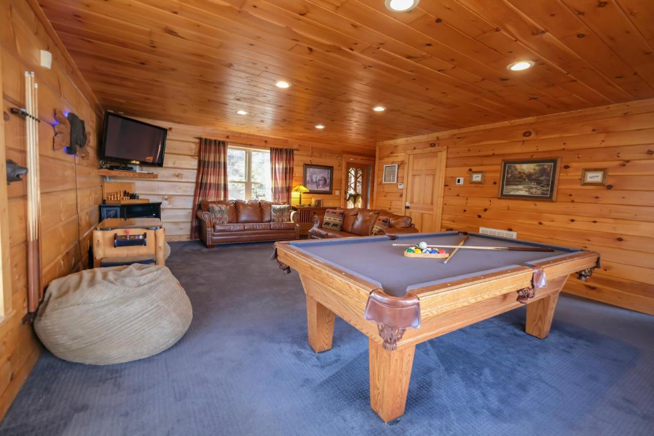 Lazy Bear Lodge Gatlinburg Exterior foto