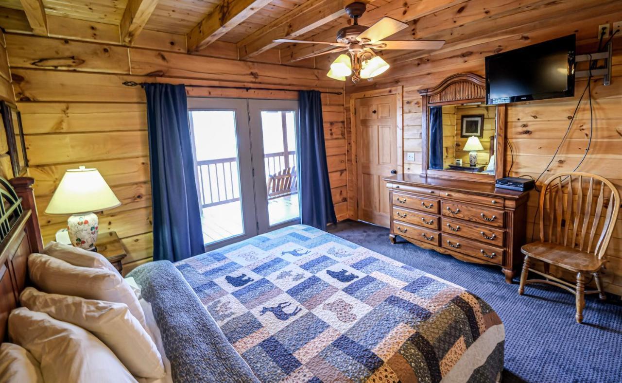 Lazy Bear Lodge Gatlinburg Exterior foto